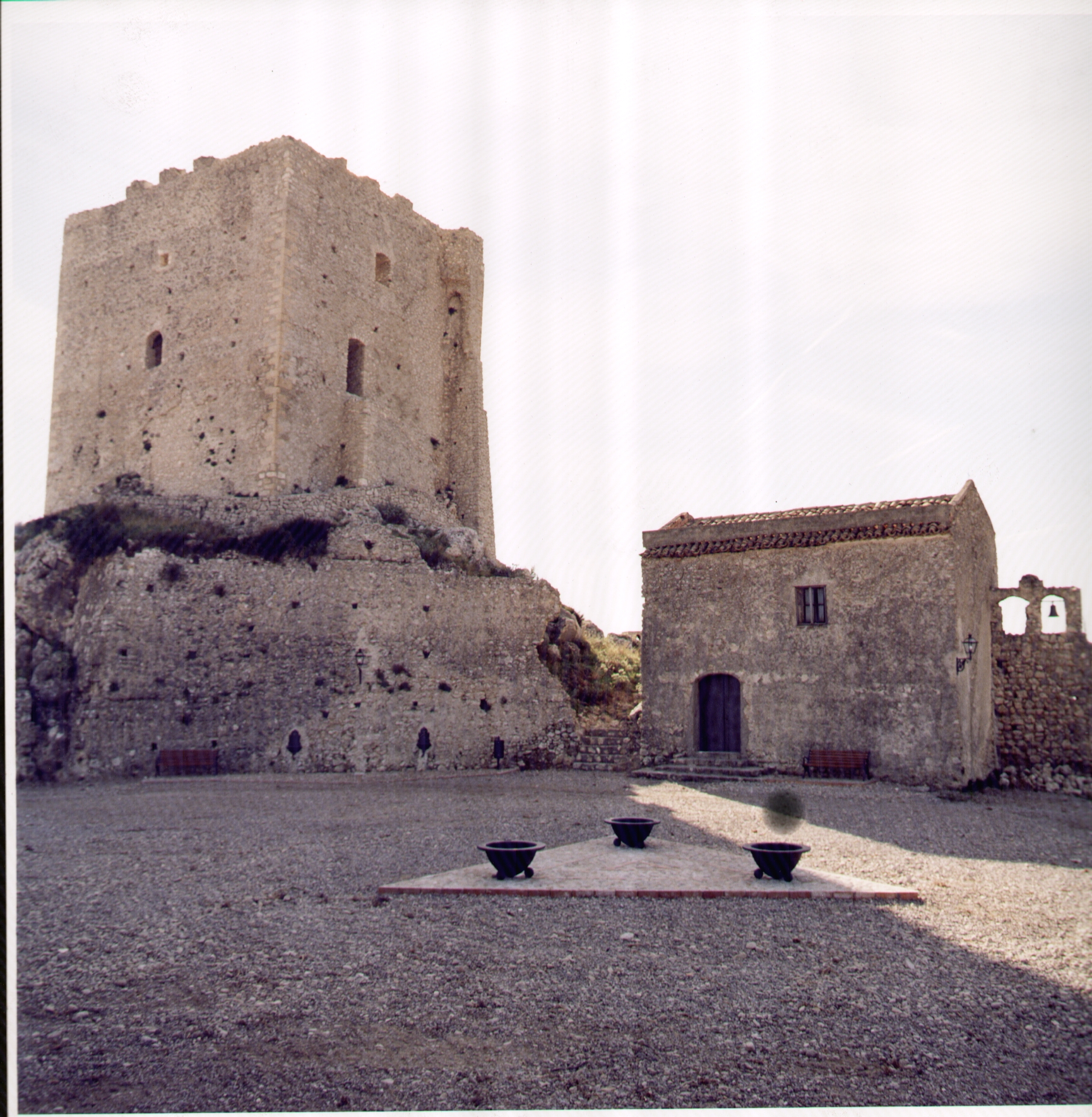 Fondo_De_Rose_F._47___Castello__dei_DAquino_Belcastro_(CZ)__